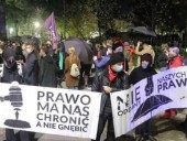 В Польше из-за запрета абортов сотни людей вышли на протесты: есть задержанные В Польше из-за запрета абортов сотни людей вышли на протесты: есть задержанные