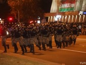 Протесты в Минске: силовики готовятся к столкновениям, стягивают военную технику и водометы Протесты в Минске: силовики готовятся к столкновениям, стягивают военную технику и водометы