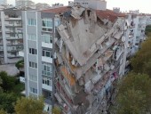 В Турции число погибших при землетрясении возросло до 98 человек