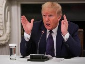 Выборы в США: Трамп заявил о мошенничестве и хочет идти в Верховный суд Выборы в США: Трамп заявил о мошенничестве и хочет идти в Верховный суд