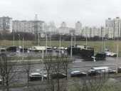 Протесты в Беларуси: силовики в центре Минска сооружают ограждение, стягивают спецтехнику и водометы Протесты в Беларуси: силовики в центре Минска сооружают ограждение, стягивают спецтехнику и водометы