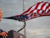 Трамп уволил главу агентства по кибербезопасности США Трамп уволил главу агентства по кибербезопасности США