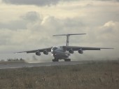 Россия направила в Нагорный Карабах восемь самолетов с техникой и военными Россия направила в Нагорный Карабах восемь самолетов с техникой и военными