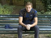 В Берлине сообщили, что Новичок был не только на бутылке, из которой пил Навальный