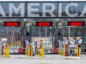 США продлили ограничения на пересечение границ с Канадой и Мексикой США продлили ограничения на пересечение границ с Канадой и Мексикой