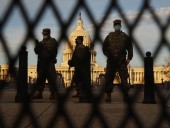 Мужчина с оружием пытался попасть в Капитолий Мужчина с оружием пытался попасть в Капитолий