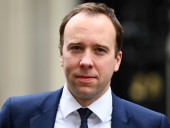 Минздрав Британии предлагает каждому взрослому жителю страны к осени вакцинироваться от COVID-19 Минздрав Британии предлагает каждому взрослому жителю страны к осени вакцинироваться от COVID-19