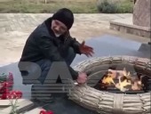 Готовил шашлык на Вечном огне: в Дагестане задержали россиянина Готовил шашлык на Вечном огне: в Дагестане задержали россиянина