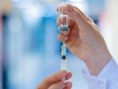 В США предупреждают, что вакцина может не подействовать на новые штаммы коронавируса В США предупреждают, что вакцина может не подействовать на новые штаммы коронавируса