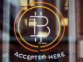 Курс Bitcoin бьёт новый рекорд: стоимость приближается к 48 тыс. долларов Курс Bitcoin бьёт новый рекорд: стоимость приближается к 48 тыс. долларов