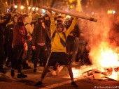 Подожгли полицейский фургон: в Барселоне продолжаются протесты за освобождение рэпера Подожгли полицейский фургон: в Барселоне продолжаются протесты за освобождение рэпера