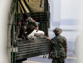 Переворот в Мьянме: военные контролируют улицы крупнейшего города, введено чрезвычайное положение Переворот в Мьянме: военные контролируют улицы крупнейшего города, введено чрезвычайное положение