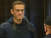 Суд все же отправляет Навального в колонию: со срока скинули полтора месяца Суд все же отправляет Навального в колонию: со срока скинули полтора месяца