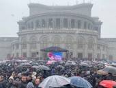 Несколько тысяч армян вышли на митинг за отставку Пашиняна Несколько тысяч армян вышли на митинг за отставку Пашиняна
