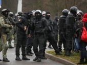 В Минске сегодня запланированы масштабные протесты оппозиции. Силовики стягивают спецтехнику В Минске сегодня запланированы масштабные протесты оппозиции. Силовики стягивают спецтехнику