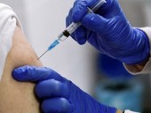Регулятор Ирландии рекомендовал временно отложить вакцинацию AstraZeneca