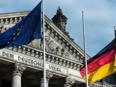 В Бундестаге заявили о поддержке Украины из-за передислокации российских войск В Бундестаге заявили о поддержке Украины из-за передислокации российских войск