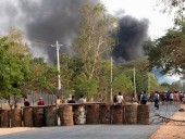 Во время серии взрывов в Мьянме пострадали трое военных Во время серии взрывов в Мьянме пострадали трое военных