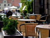 В Латвии разрешат работу летних террас В Латвии разрешат работу летних террас