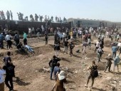 Поезд сошел с рельсов в Египте: около сотни пострадавших Поезд сошел с рельсов в Египте: около сотни пострадавших