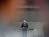 Лукашенко подписал закон, расширяющий права силовиков на применение оружия Лукашенко подписал закон, расширяющий права силовиков на применение оружия