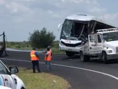 В Мексике разбился пассажирский автобус: погибли 12 человек В Мексике разбился пассажирский автобус: погибли 12 человек