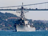 Ракетный эсминец ВМС США вошел в Черное море Ракетный эсминец ВМС США вошел в Черное море