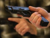 В Чехии в Конституцию внесут право на самозащиту с оружием В Чехии в Конституцию внесут право на самозащиту с оружием