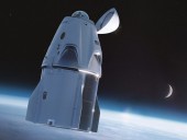 На космическом корабле Crew Dragon оборудовали туалет с 360-градусным обзором На космическом корабле Crew Dragon оборудовали туалет с 360-градусным обзором