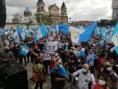 В Гватемале вспыхнули массовые протесты: звучат призывы к отставке президента и генерального прокурора