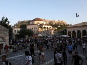 Греция вводит ограничения на двух туристических островах, чтобы сдержать распространение COVID-19