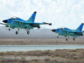 Президент Туркменистана лично решил испытать новый самолет армии. Местные СМИ выпустили хвалебные статьи о полете Президент Туркменистана лично решил испытать новый самолет армии. Местные СМИ выпустили хвалебные статьи о полете