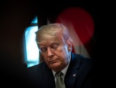 Трамп заявил, что если бы его администрация не изобрела вакцину от COVID-19, в США могло бы быть 100 миллионов мертвых Трамп заявил, что если бы его администрация не изобрела вакцину от COVID-19, в США могло бы быть 100 миллионов мертвых