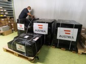 Австрия передала Украине 500 тысяч доз вакцины AstraZeneca Австрия передала Украине 500 тысяч доз вакцины AstraZeneca
