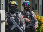 Лидер филиала Исламского государства убит в ходе рейда, заявили индонезийские военные Лидер филиала Исламского государства убит в ходе рейда, заявили индонезийские военные