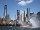В Нью-Йорке началась церемония к годовщине терактов 11 сентября В Нью-Йорке началась церемония к годовщине терактов 11 сентября