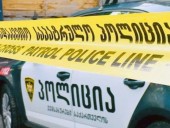 В Грузии вооруженный мужчина захватил банк: в заложниках может быть до 15 человек В Грузии вооруженный мужчина захватил банк: в заложниках может быть до 15 человек