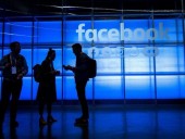 Facebook замедлит выпуск новых продуктов из-за репутационных рисков Facebook замедлит выпуск новых продуктов из-за репутационных рисков
