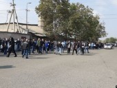 Саакашвили просит власть не разгонять мирные протесты в Грузии Саакашвили просит власть не разгонять мирные протесты в Грузии