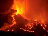 Извержение вулкана на острове Ла-Пальма: ухудшилось качество воздуха, жители изолируются Извержение вулкана на острове Ла-Пальма: ухудшилось качество воздуха, жители изолируются