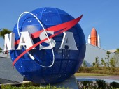 NASA отложила запуск новой лунной миссии до февраля NASA отложила запуск новой лунной миссии до февраля