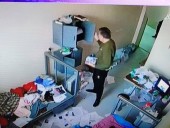 Опубликованы кадры перевода Саакашвили в другую тюрьму. Омбудсмен говорит, что экс-президента убедили в переводе в гражданскую клинику Опубликованы кадры перевода Саакашвили в другую тюрьму. Омбудсмен говорит, что экс-президента убедили в переводе в гражданскую клинику