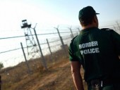 Болгария отправила войска к границе, чтобы остановить мигрантов из Турции Болгария отправила войска к границе, чтобы остановить мигрантов из Турции