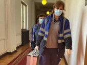 В парламент Грузии вызвали скорую для Хоштарии, которая голодает в поддержку Саакашвили В парламент Грузии вызвали скорую для Хоштарии, которая голодает в поддержку Саакашвили