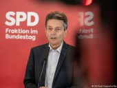 Глава крупнейшей правительственной фракции Германии призвал к переговорам с РФ по Украине Глава крупнейшей правительственной фракции Германии призвал к переговорам с РФ по Украине