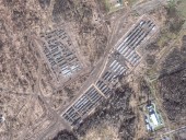 Россия продолжает наращивать войска у границ Украины: Bloomberg показал спутниковые снимки Россия продолжает наращивать войска у границ Украины: Bloomberg показал спутниковые снимки