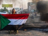 В Судане застрелили четырех протестующих против военного правления