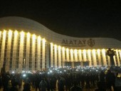 В Казахстане приостановили работу все финансовые учреждения