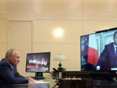 Путин во время переговоров с Макроном заявил, что он не хочет эскалации украинского кризиса Путин во время переговоров с Макроном заявил, что он не хочет эскалации украинского кризиса