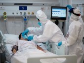 Невакцинированные пожилые люди в 49 раз чаще попадают в больницу, чем те, у кого есть ревакцинация - CDC Невакцинированные пожилые люди в 49 раз чаще попадают в больницу, чем те, у кого есть ревакцинация - CDC